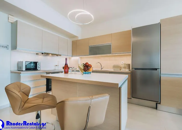 Rhodes Port Haven * Rhodes City