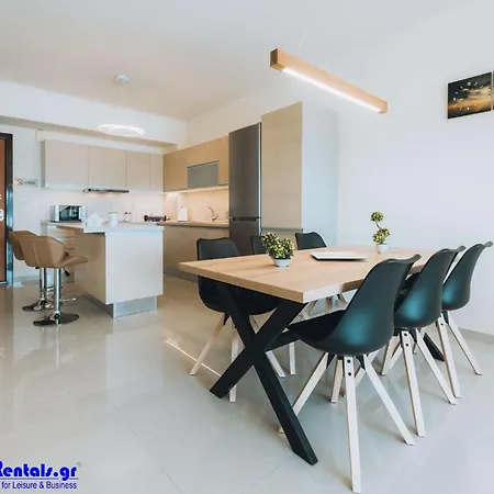 Rhodes Port Haven * Rhodes City