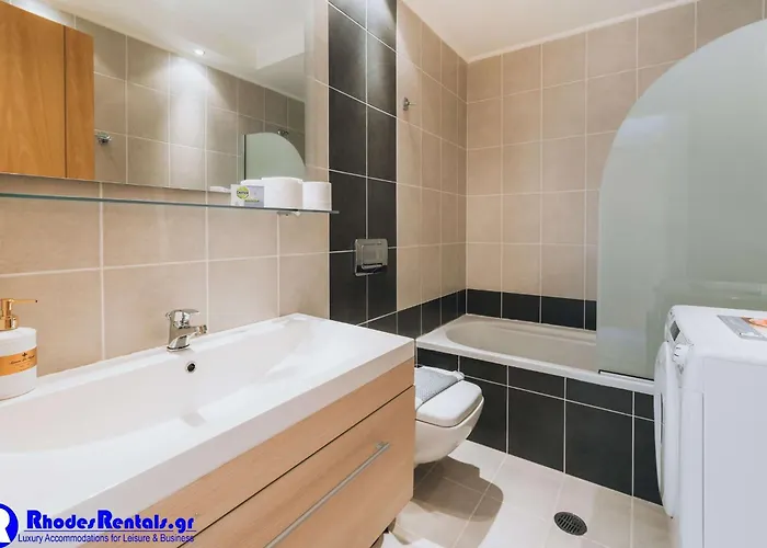 Rhodes Port Haven * Rhodes City