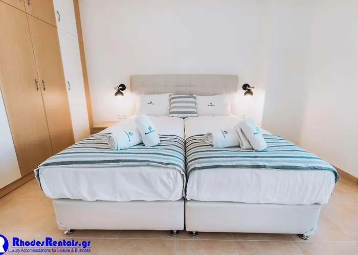 Rhodes Port Haven * Rhodes City